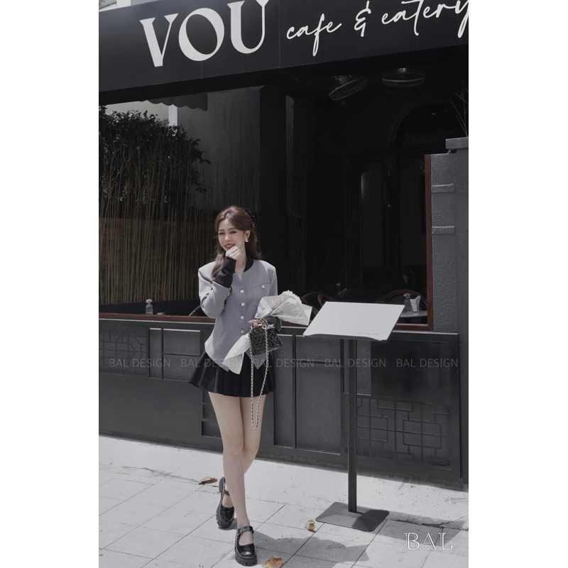 Set Áo Vest Cổ Tàu Phối Chân Váy Xếp Ly