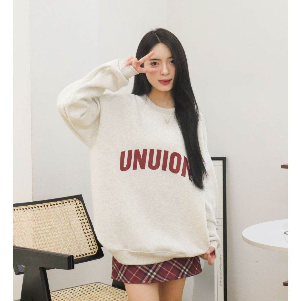 Áo sweater nỉ bông form rộng unisex xám tiêu in chữ basic TOSUN S02 | BigBuy360 - bigbuy360.vn