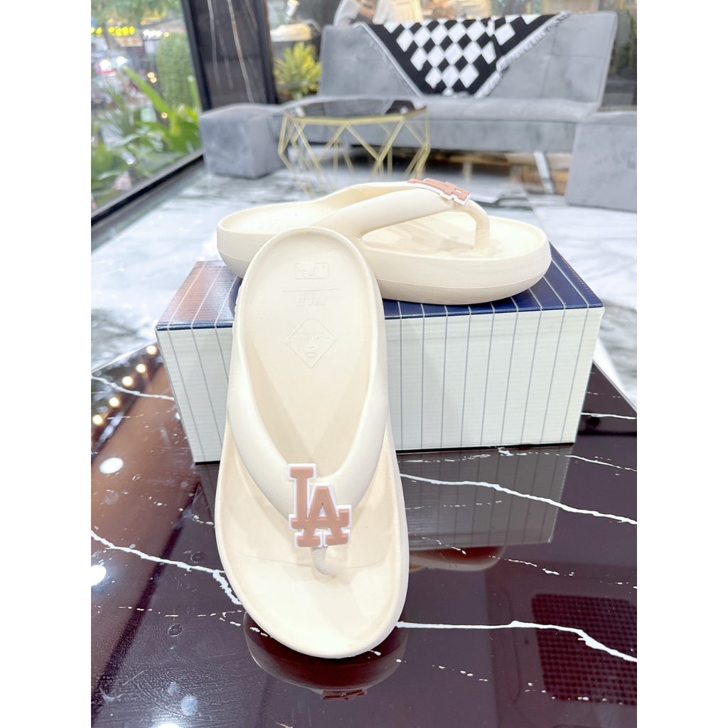 Dép Kẹp Đúc NY Cực Nét Phôm Thô Mới Đúng Style