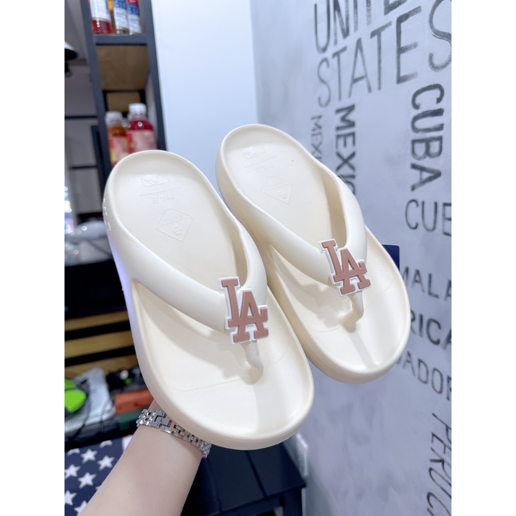 Dép Kẹp Đúc NY Cực Nét Phôm Thô Mới Đúng Style