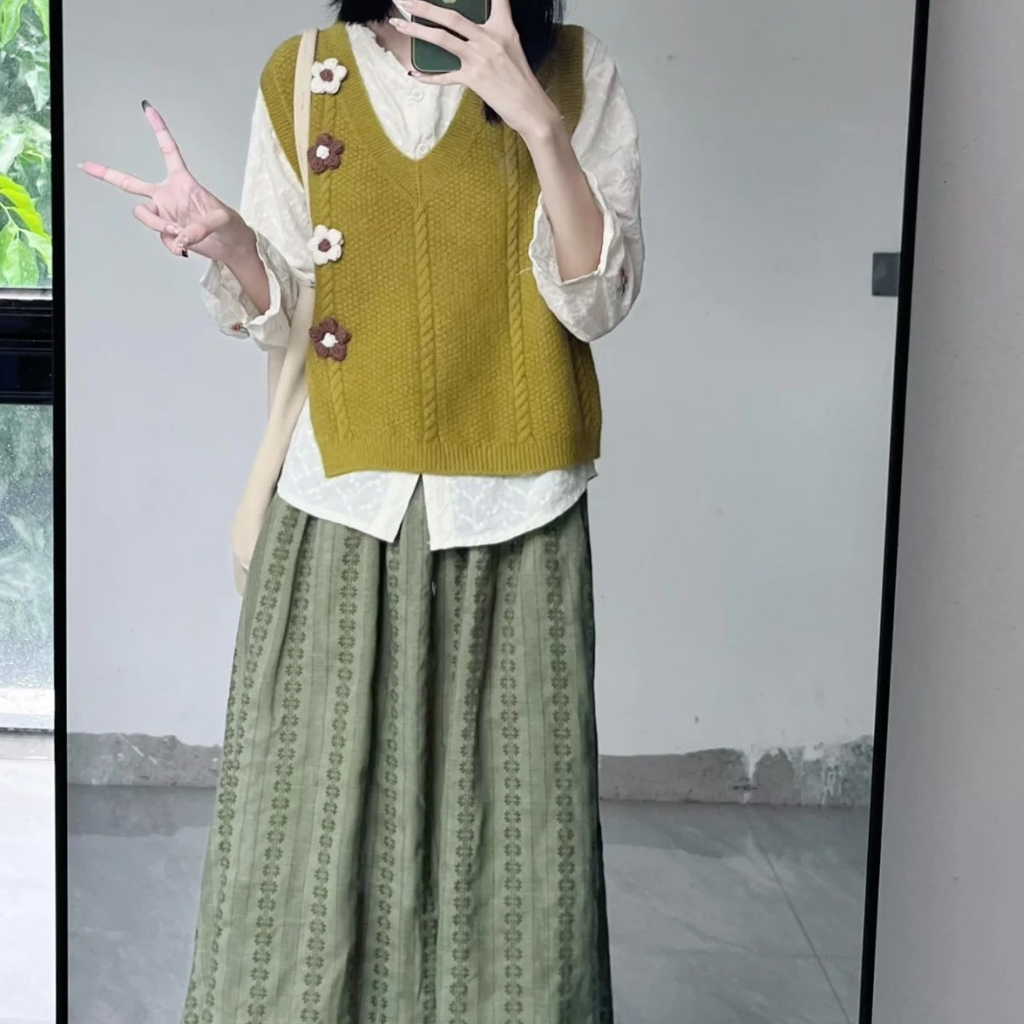 Áo gile len hàn quốc, áo dệt kim nữ không tay thêu hoa vintage GL057