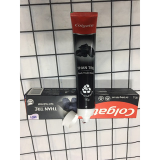 Kem đánh răng than tre Colgate tuýp 180g.