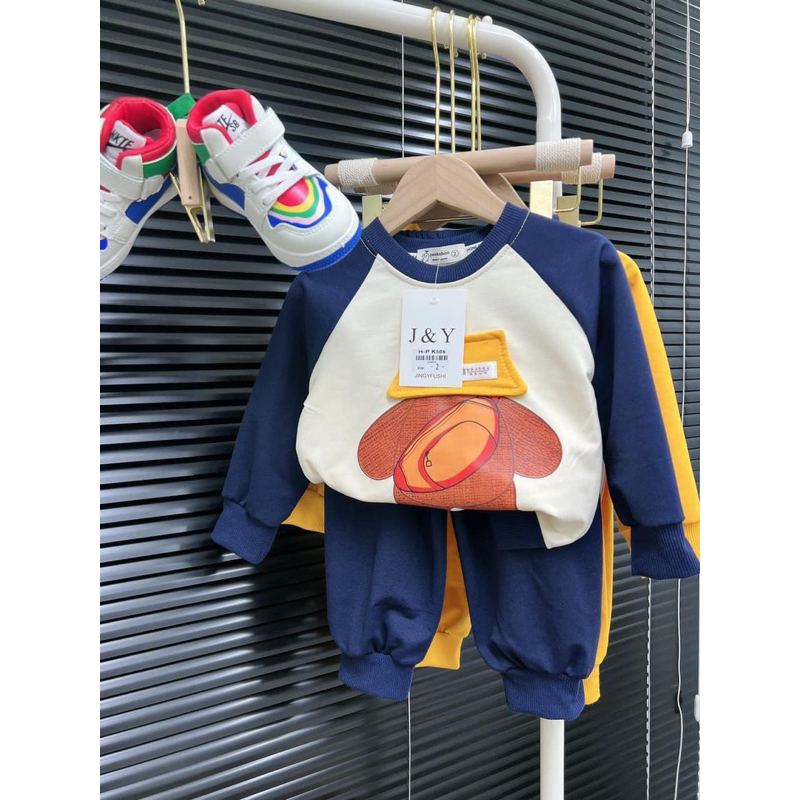 Quần áo thu đông bé trai, set bộ quần áo dài tay chất da cá họa tiết gấu đội mũ vàng cho bé 8-30kg