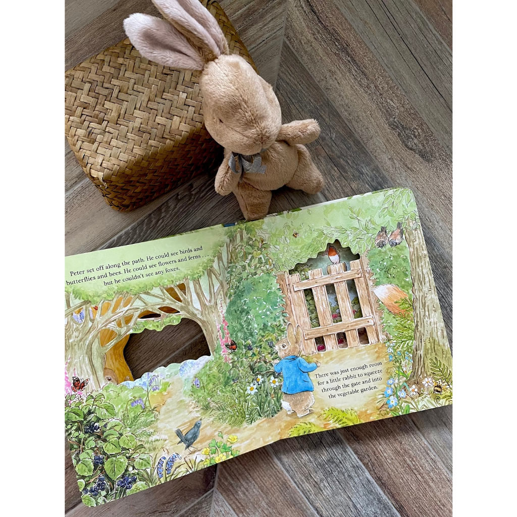 PETER RABBIT - A PEEP-INSIDE TALE