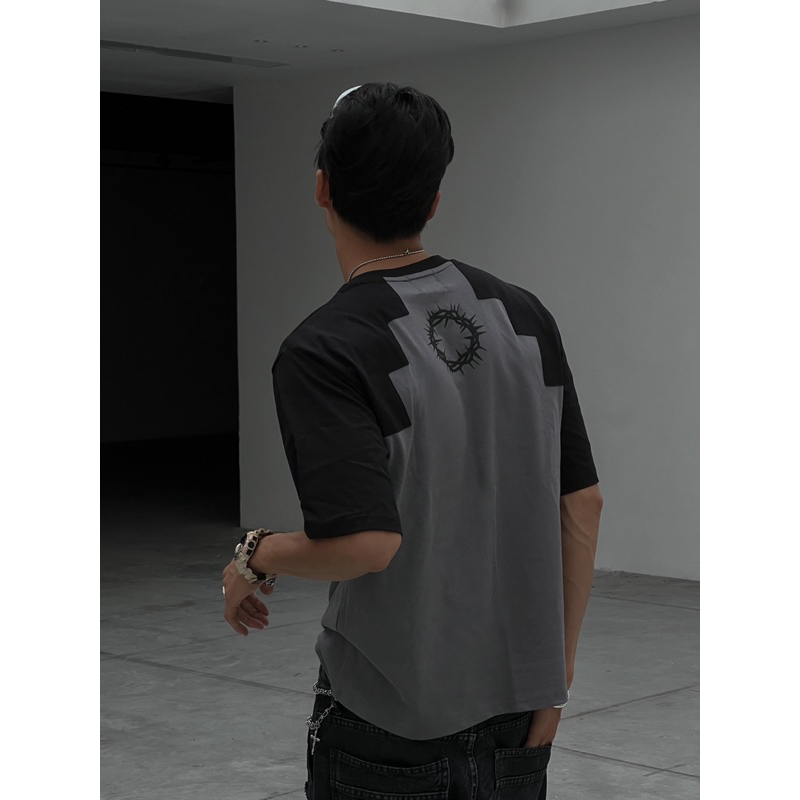 Áo phông Raglan đường line zigzag “All Seeing Eye”