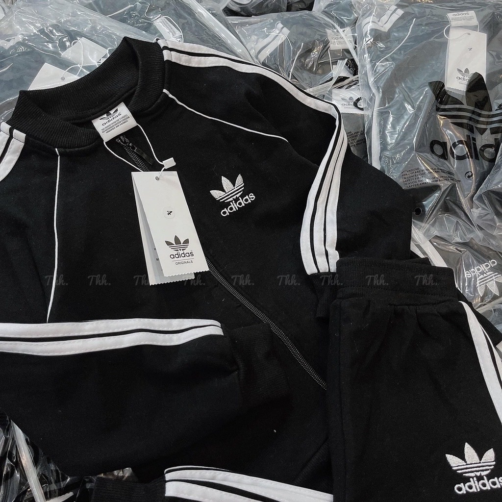 Bộ quần áo ADIDAS chữ thêu kèm họa tiết sọc hot trend cho bé trai và bé gái  SHOP BÔM BÔM KIDS