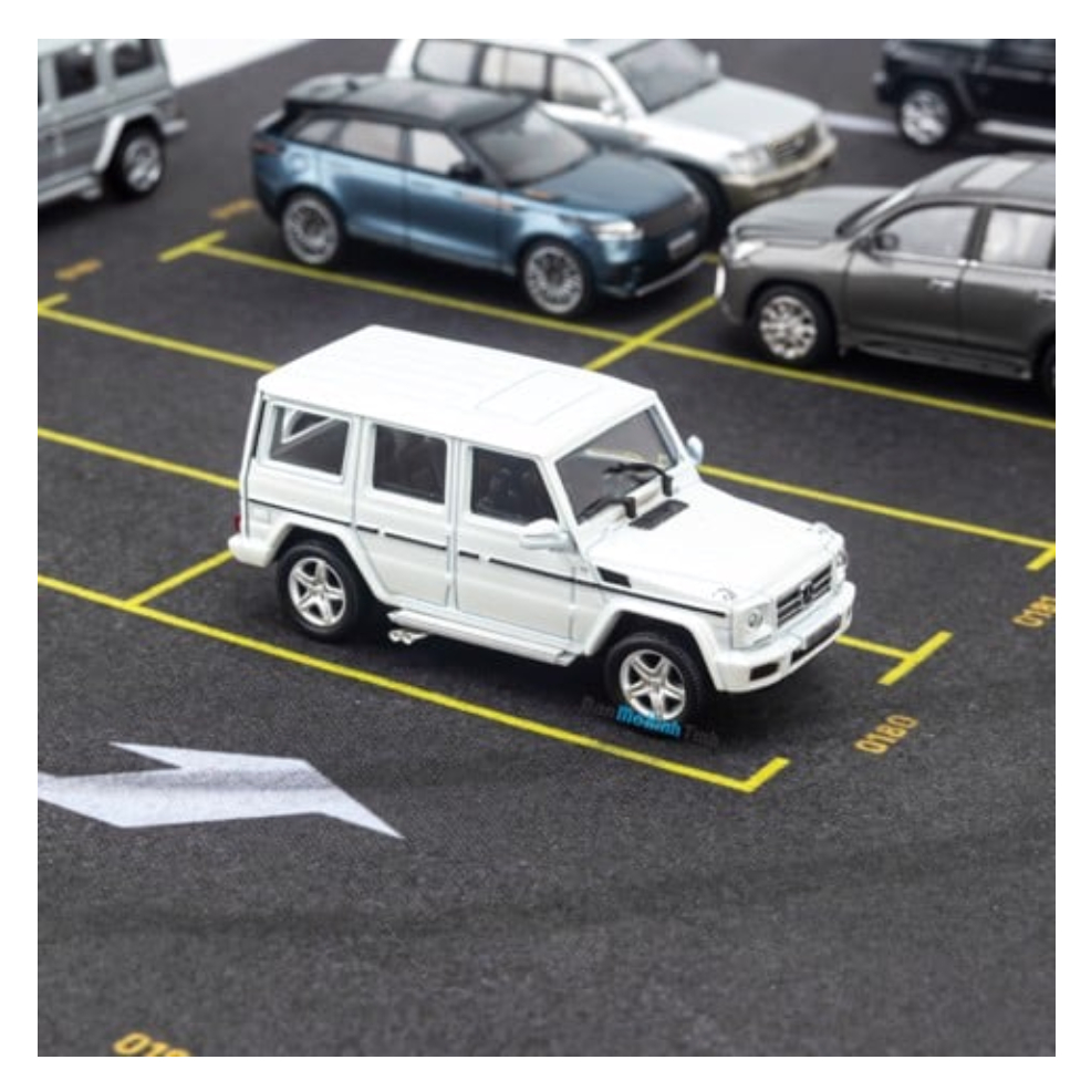 Mô hình xe Mercedes Benz G63 1:64 Dealer