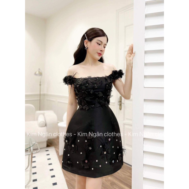 Váy Hai Dây Tafta Đính Hoa Lông Mặc 2 Kiểu Trễ Vai Sang Chảnh