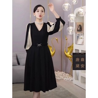 Đầm xòe cổ V eo phối pk siêu xinh