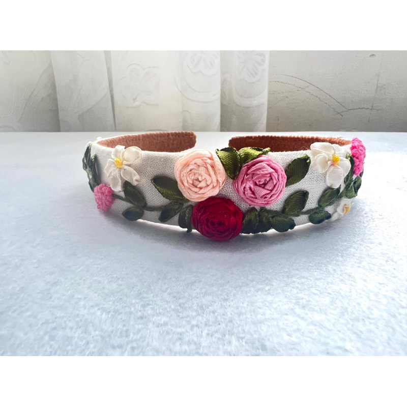 Cài tóc thêu Handmade by Chang