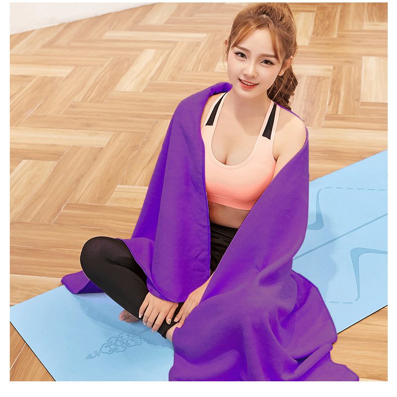 Khăn Trải Thảm Tập Yoga Hạt Silicone Chống Trượt Siêu Thấm Mồ Hôi Cao Cấp Tặng Túi Đựng Khăn YO19