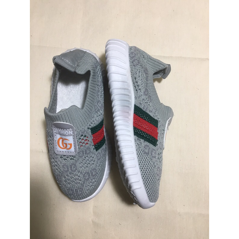 Bata vải thun xỏ màu xám cho bé 5-8  tuổi học thể dục, đi chơi