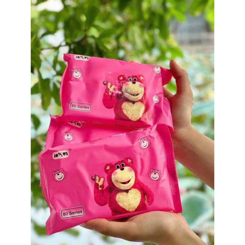 Set 10 Gói Khăn Giấy Ướt Gấu Dâu Tây gói đủ 80 tờ