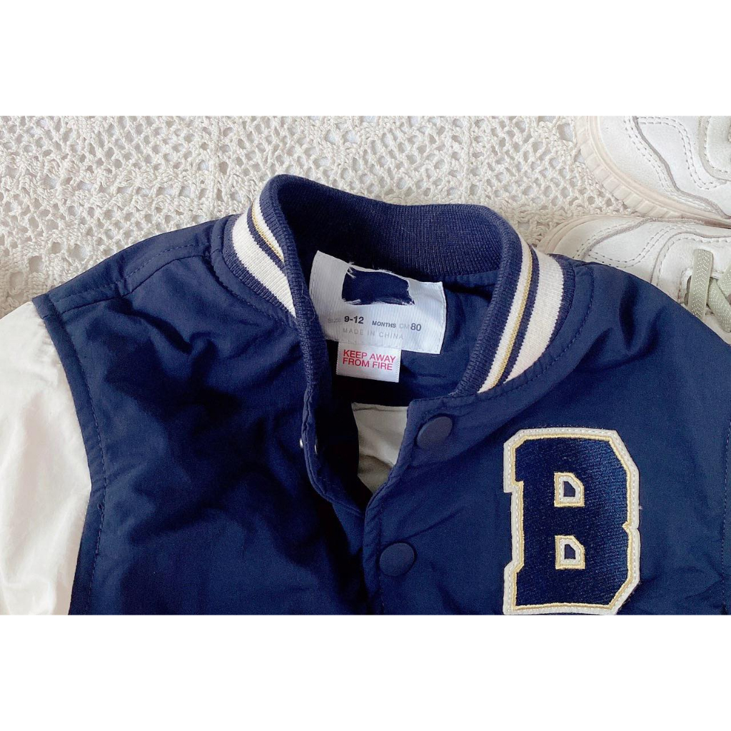 Áo khoác bomber chữ thêu new cho bé