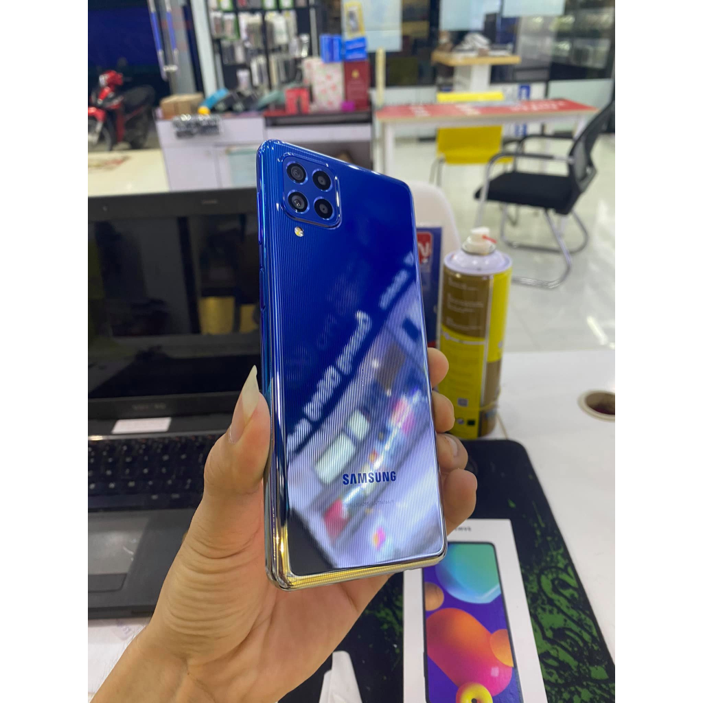 Điện Thoại Samsung Galaxy M62 8GB/256GB - Hàng Chính Hãng Nguyên Seal