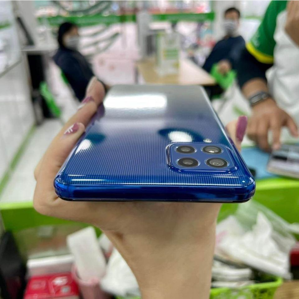 Điện Thoại Samsung Galaxy M62 8GB/256GB - Hàng Chính Hãng Nguyên Seal
