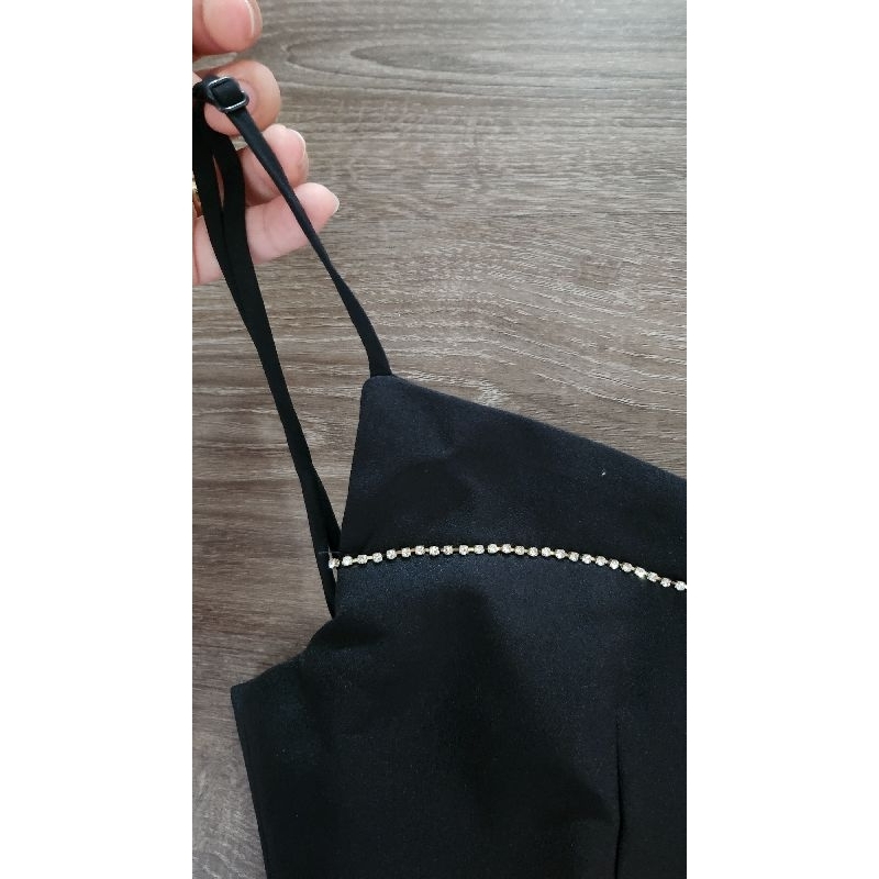 Pass thanh lý áo 2 dây đính đá hoivu new tag