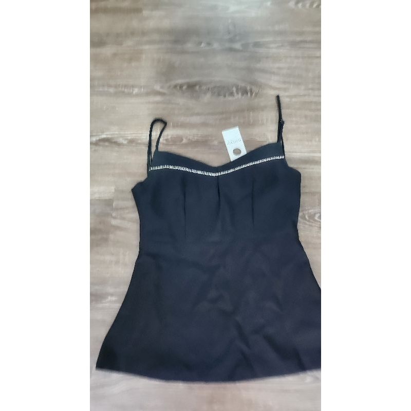 Pass thanh lý áo 2 dây đính đá hoivu new tag