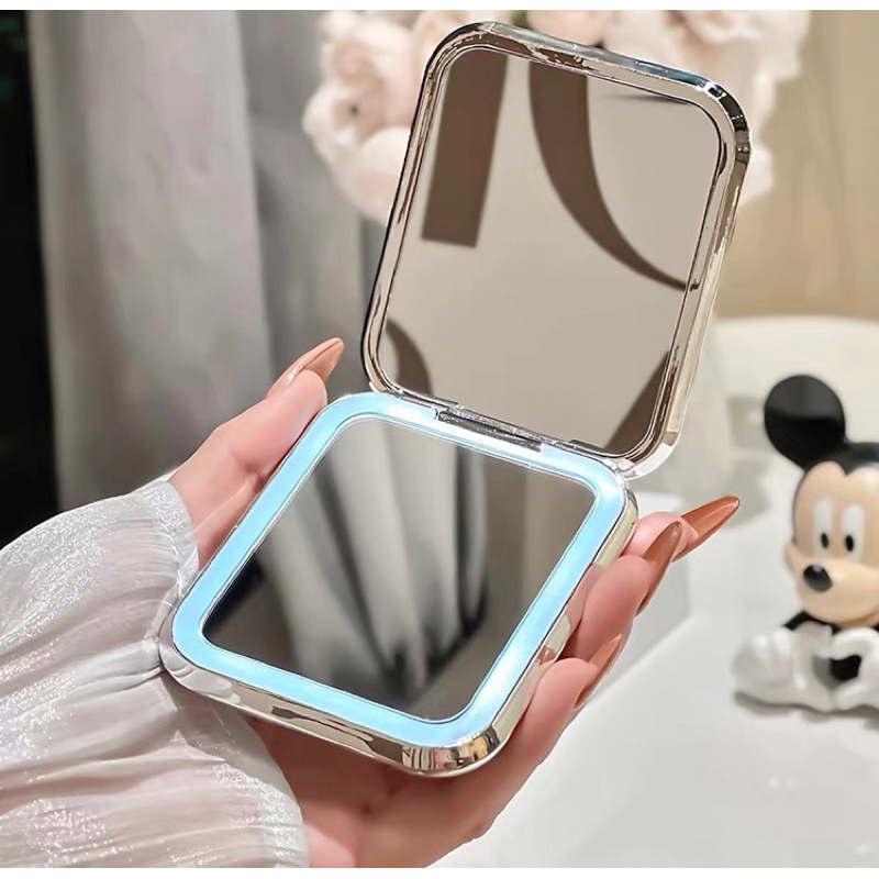 Gương trang điểm mini  cầm tay tích hợp đèn led 5W kèm dây sạc type C