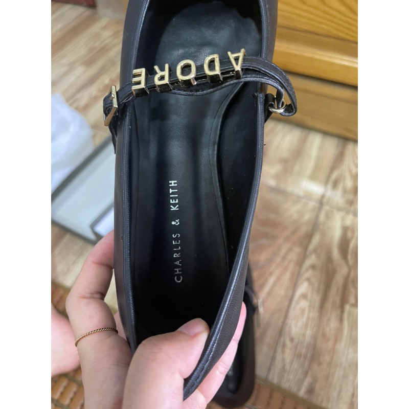 Thanh lý giày bệt quai ngang Adore size 37