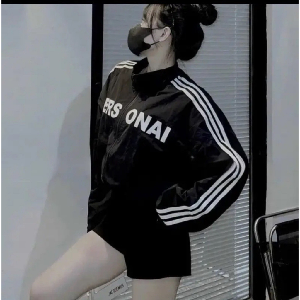 Áo khoác nữ Personal kiểu dáng croptop chất liệu dù hai lớp cao cấp hottren 2023 | BigBuy360 - bigbuy360.vn