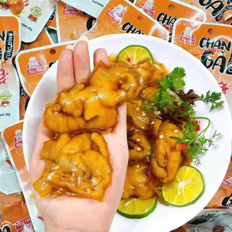 Chân gà rút xương You You gói 30g-đồ ăn vặt chân gà rút xương cay ủ vị tương thơm tứ xuyên ăn liền