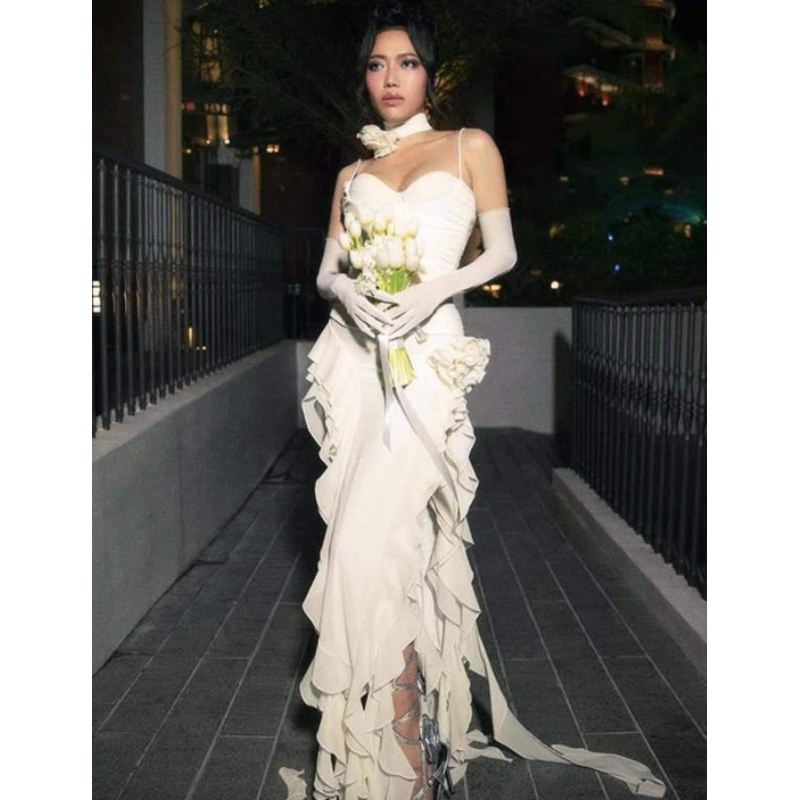 Đầm hoa dáng dài phối dây ruy băng