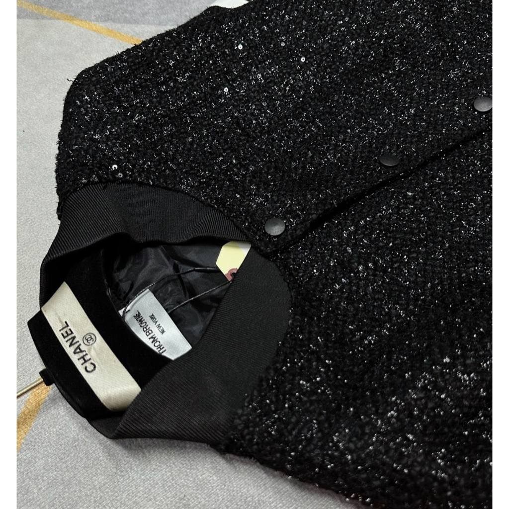 Áo Khoác sơ mi Thom chất liệu dạ kim tuyến form rộng, áo khoác Thome vạch tay trắng HOT nam nữ thời trang