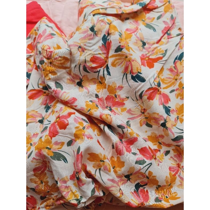 Linen Gân Hoa Vàng Mùa Hè