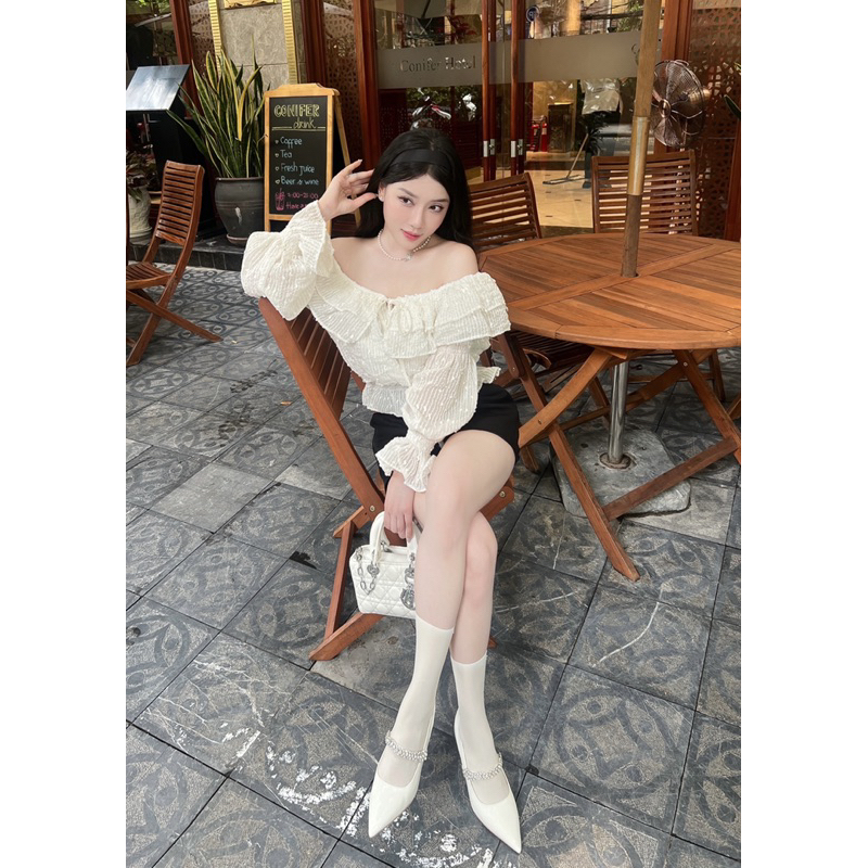 Áo trễ vai tay dài Claudia - Hàng thiết kế