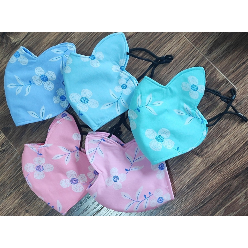Khẩu trang vải 3 lớp họa tiết bông nhí cái tai che nắng, nhiều màu