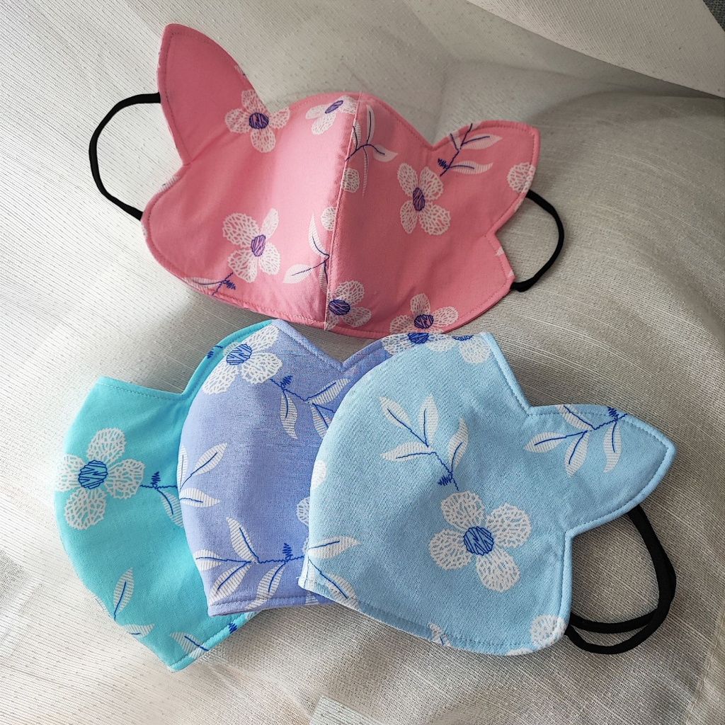 Khẩu trang vải 3 lớp họa tiết bông nhí cái tai che nắng, nhiều màu