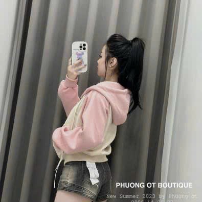 Khoác nỉ họa tiết thêu trái tim kết hợp tay phối