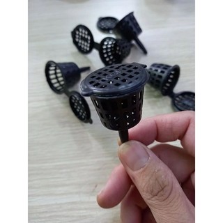 Dụng cụ bỏ phân tan chậm, cắm lên mặt chậu