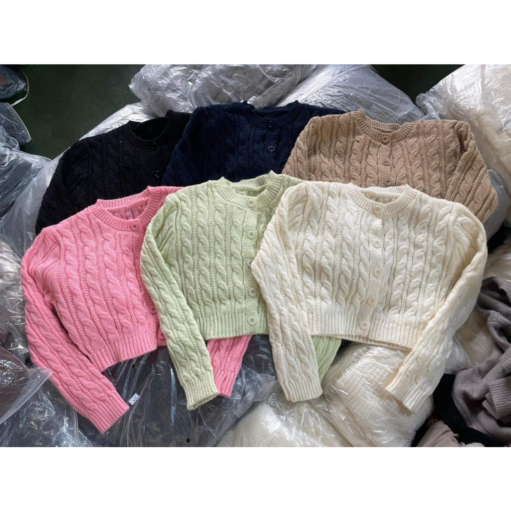 Áo cardigan len dáng croptop ngắn cổ tròn có khuy MSP 552