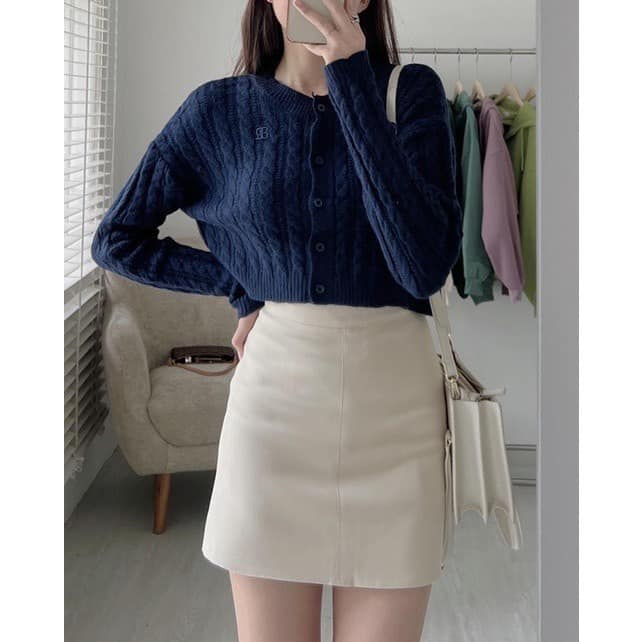 Áo cardigan len dáng croptop ngắn cổ tròn có khuy MSP 552