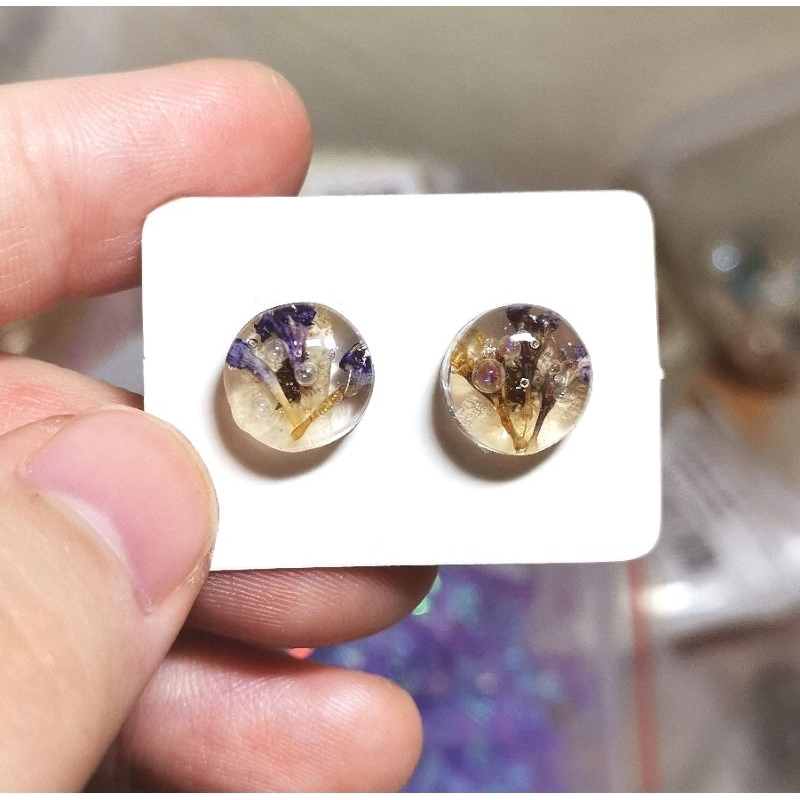 Khuyên Tai Hoa Khô Charm Hình Tròn Handmade