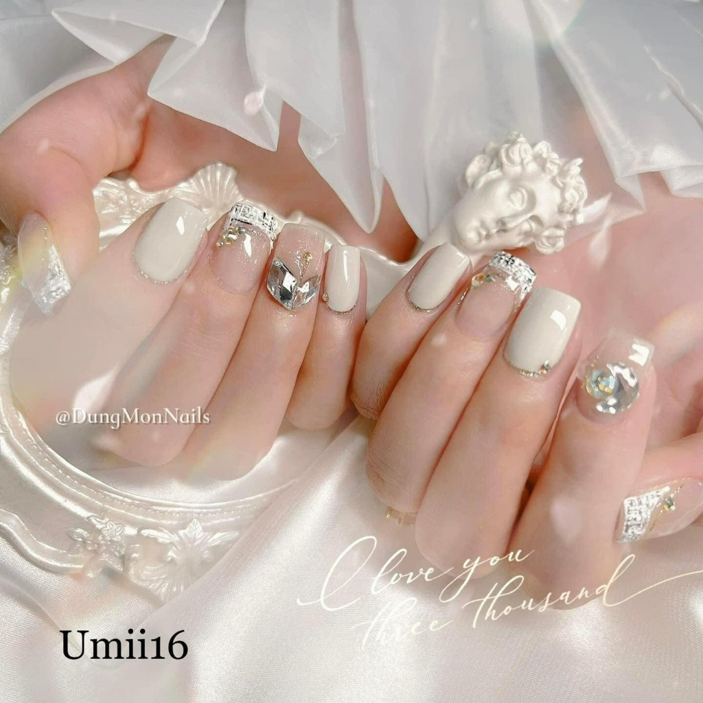 - Set sơn Trắng Sữa Umii 18M