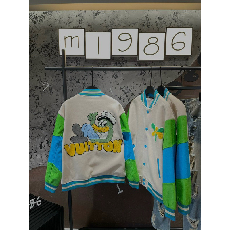 Áo khoác bomber LV