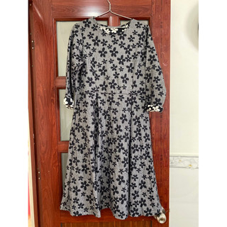 Thanh lý đầm xoè hoa rất đẹp như hình