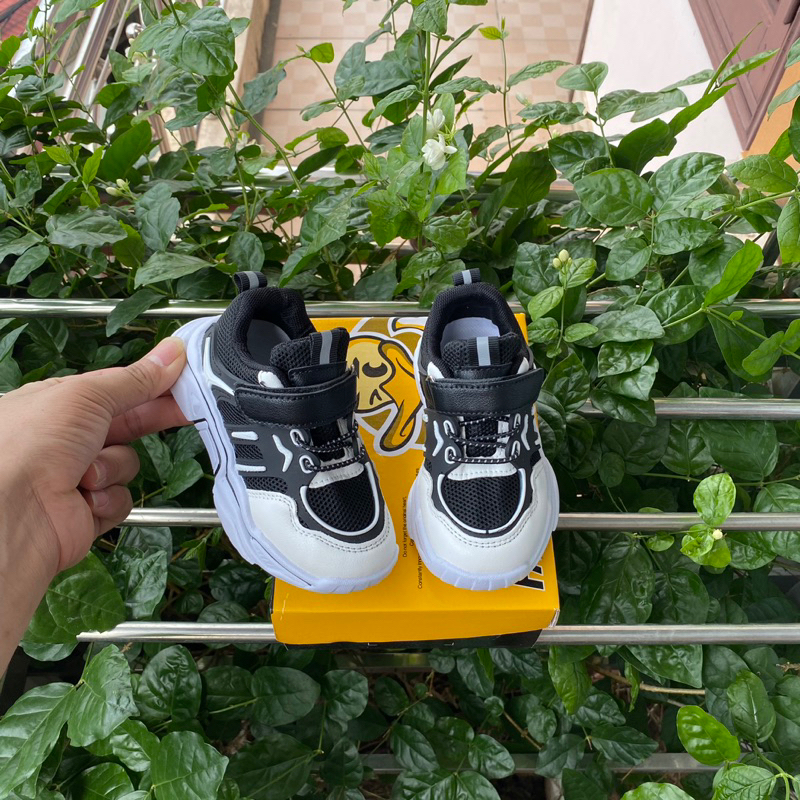 Giày thể thao Quảng Châu cao cấp cho bé trai bé gái mã 2026