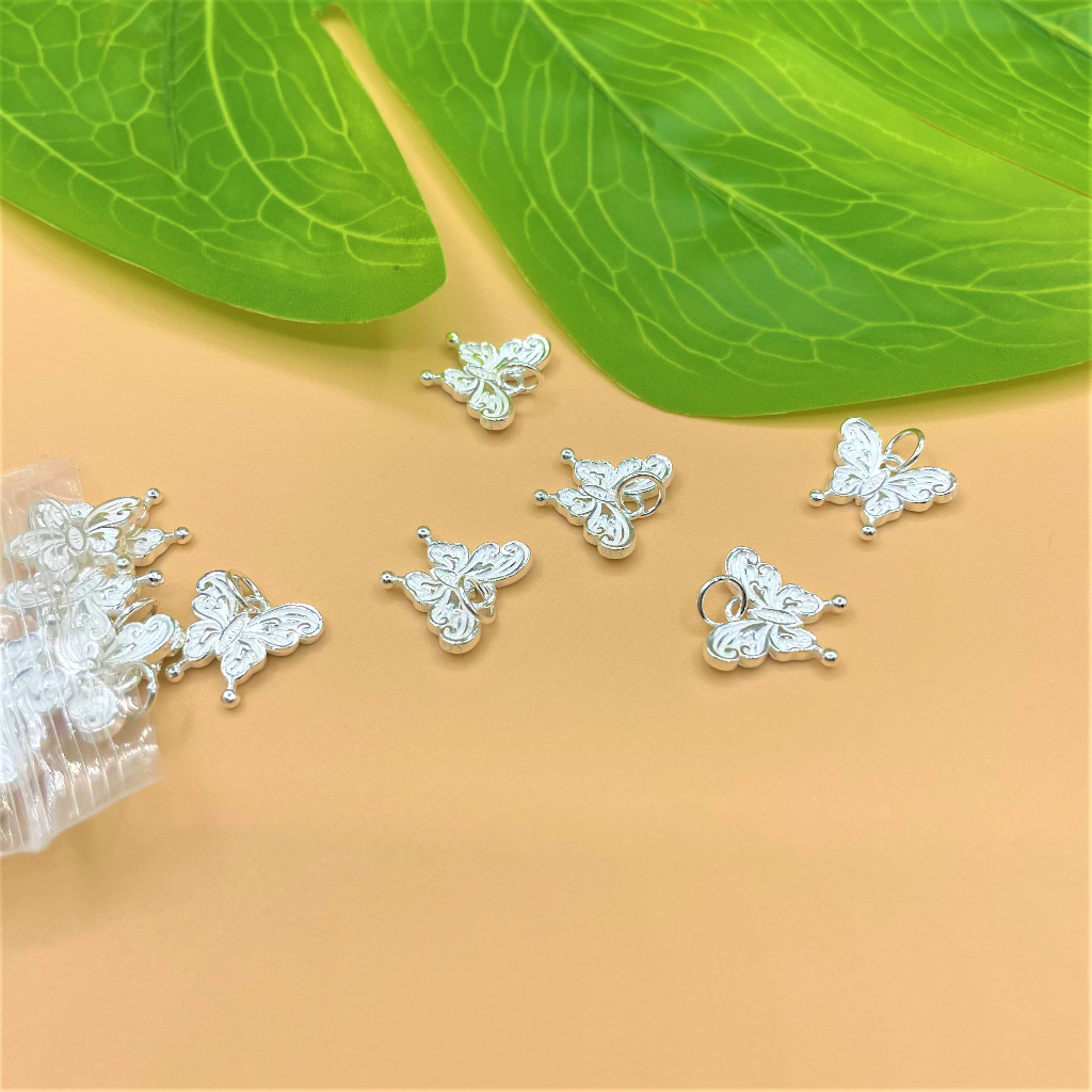Charm treo hình bướm khắc hoa văn tinh xảo bạc thái và bạc trắng 925 - Charm Bạc 925 - Mã CA1155 CB1100