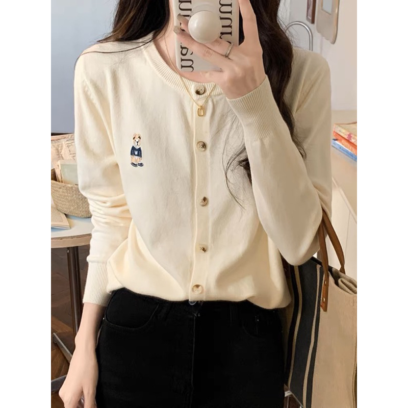 Áo Khoác Cardigan Thêu Hình Gấu Steve Tay Dài Chất Len Mềm Mịn Dày Dặn  - OSAA DAILY