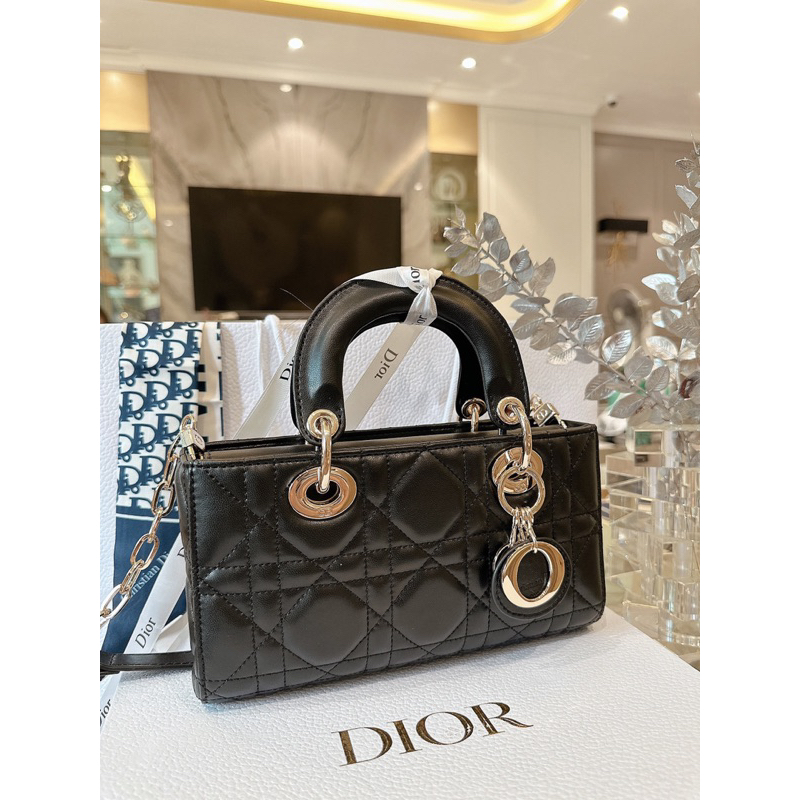 Túi xách trám Joi ngang ánh nhũ pearl Size 22cm Đủ màu y ảnh Full2box vip Kèm charm w566-22 a