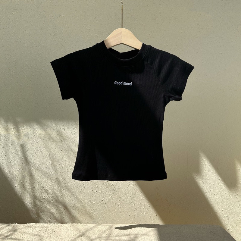 𝐁𝐚𝐛𝐲 𝐓𝐞𝐞 𝐆𝐨𝐨𝐝𝐦𝐨𝐨𝐝 SAPOCHE thun gân hình thêu dáng Y2k