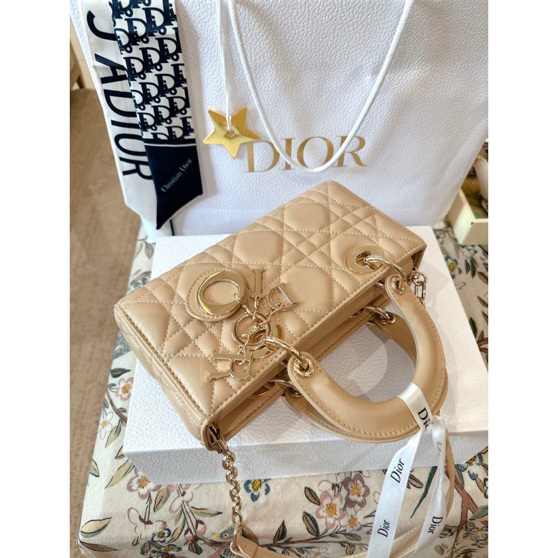 Túi xách trám Joi ngang ánh nhũ pearl Size 22cm Đủ màu y ảnh Full2box vip Kèm charm w566-22 a