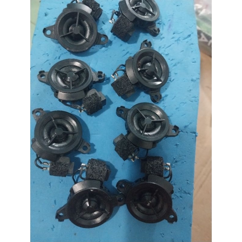 1 cặp loa treble huyndai tháo xe = 2 cái mới 90% từ neo đường kính 3.5cm giá 50k cặp