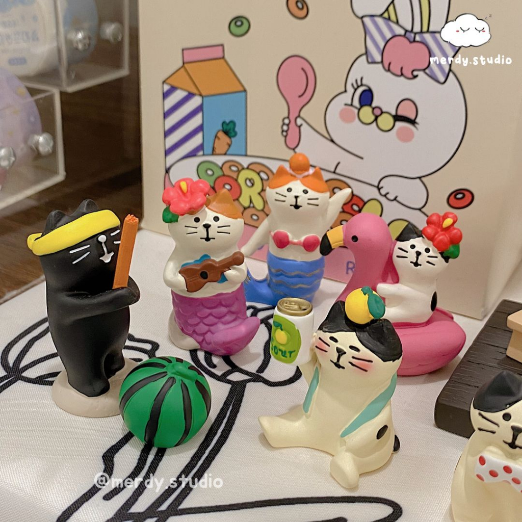 Mô hình mèo mini Meo Đi Bơi decor bàn học