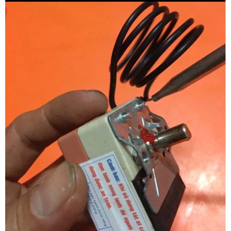 Role bình nóng lạnh Ferroli