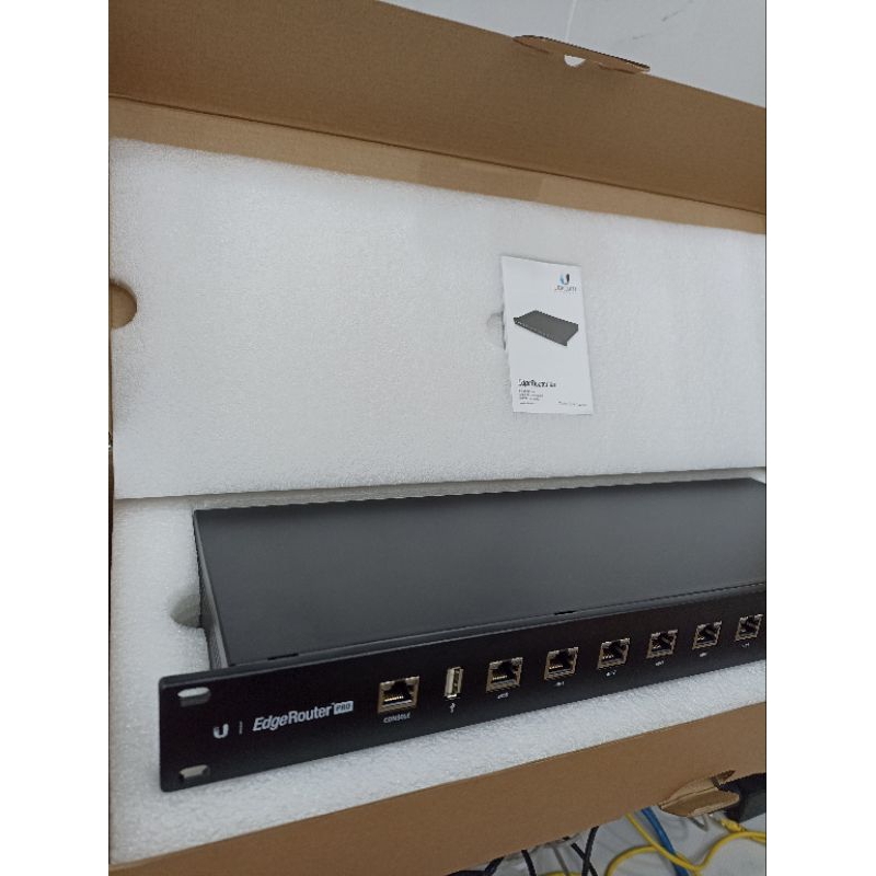 Router Cân Bằng Tải Doanh Nghiệp Ubiquiti EdgeRouter Pro - Tải ~1000 user  - Router Chuẩn Trường Học - Công Ty